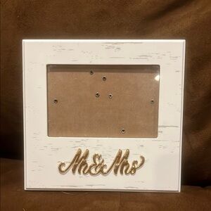 White and Gold 'Mr & Mrs' Photo Frame